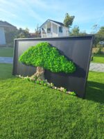 Elegantné machové stromy na čiernom podklade – Obrázok 22