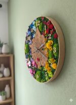 Machové hodiny kombinácia drevo, kopčekový a plochý mach + Kvety